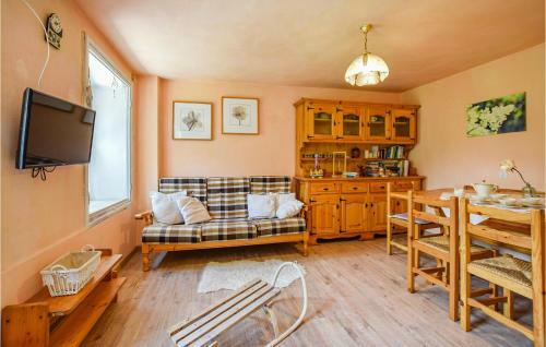 Nice Home In Lastebasse With Wifi And 4 Bedrooms