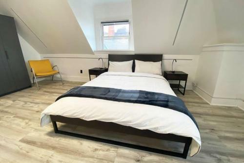Apartamento Victorian Architecture Dipped In Refined Modernity