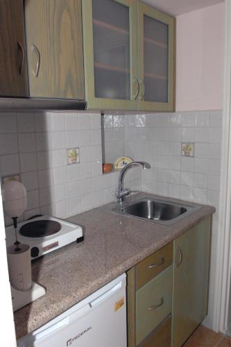 Konstantza Studios And Apartments