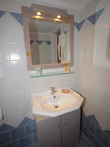 Konstantza Studios And Apartments
