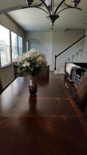 Luxury Home (3 Bedroom & 2.5 Bathroom) - Copperfield