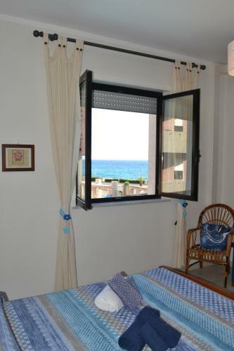 Window On The Sea Apartment