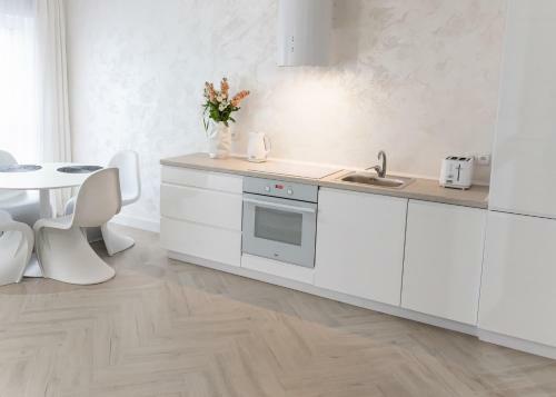 Bianco Apartments