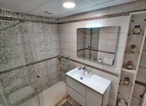 Fantastic 3-bed Apartment In Villajoyosa