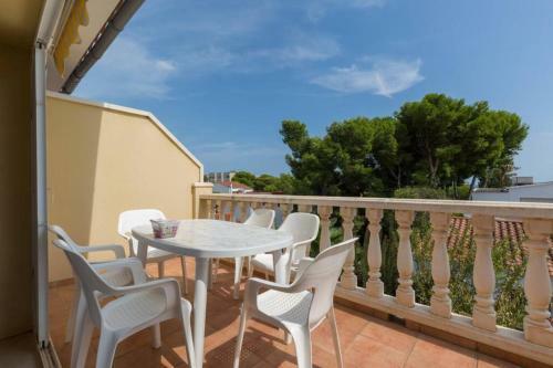 San Carlos - Apartamento de Dos Dormitorios Con Piscina Comunitaria