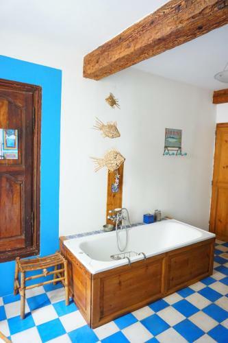 Bed & Breakfast Au Pied de La Cit� de Carcassonne