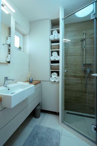 Part Apartman Si�fok - A - Priv�t V�zparttal