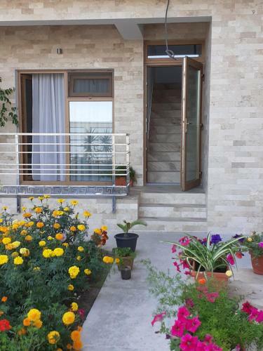 Hostal Vila Irina