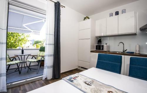Blue Pearl Apartment