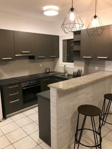 Modern City Center Apartment