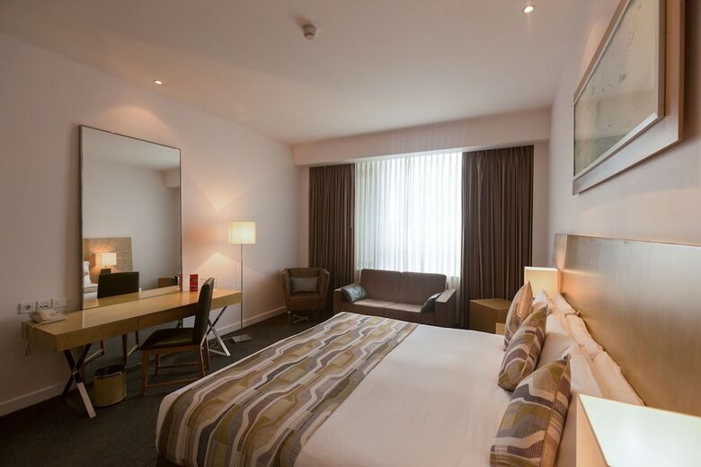Hotel Park Plaza Cardiff