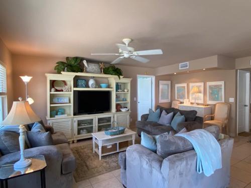 Island House Beach Club 5e