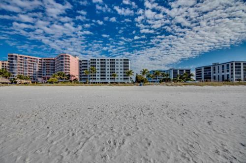 Beach Villas #102