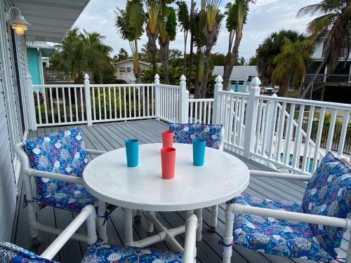 6041 Gulf Road