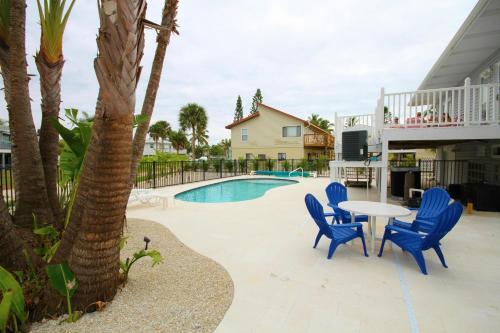 6041 Gulf Road