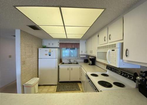 Strandview #603
