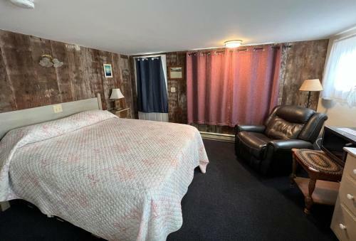 Moody's Motel And Cottages