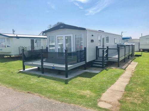 Dees Caravan Lettings Kingfisher Elm 483