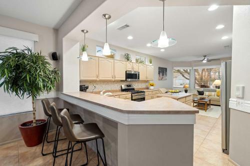 Phoenix Area Home Pool And Spa, On Golf Course