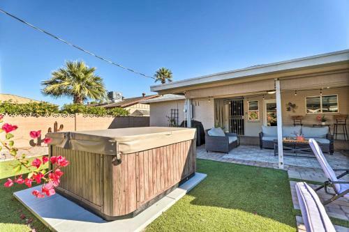 Pristine Escape About 2 Miles To Old Town Scottsdale!
