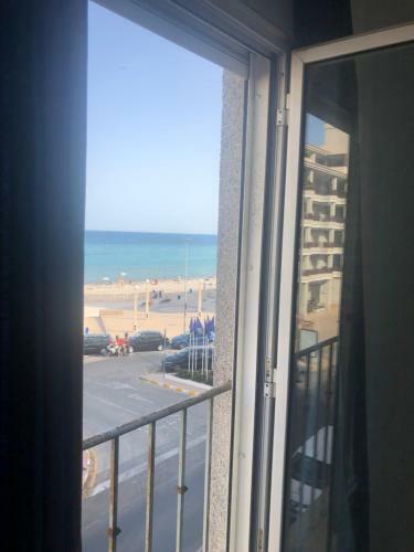Downtown Apartment In Front Of The Sea