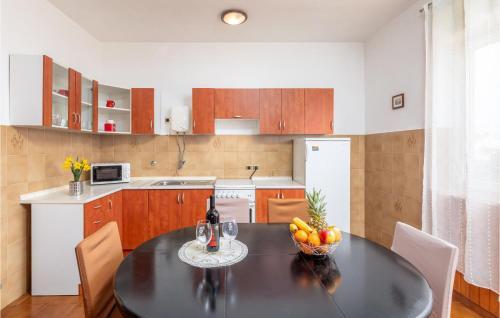 Nice Home In Fazana With 3 Bedrooms
