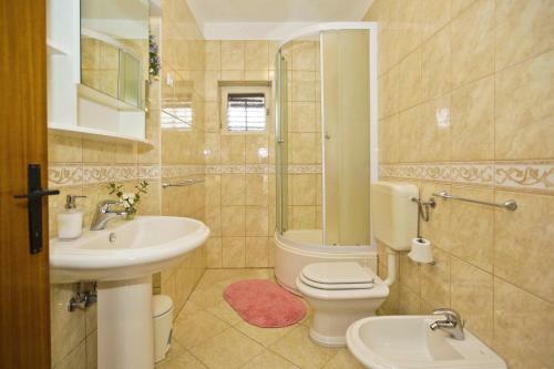 Apartamentos Close To Center, Quiet, With Parking