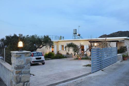 George's House Between Falasarna And Balos