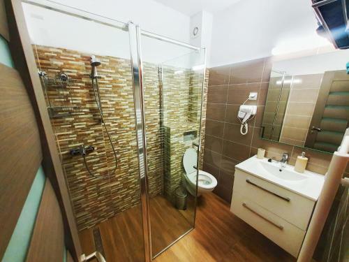 Hostal Holiday Home Esku