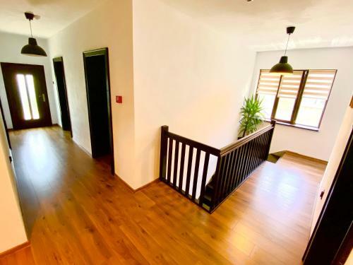 Hostal Holiday Home Esku