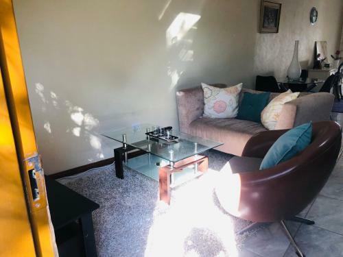 Apartamento Cozy One Bedroom Garden Cottage