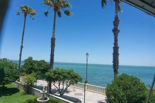 Apartamento Magn�fico Piso A Pie de Playa!