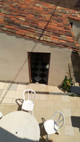 Maison Bord de Mer Vieux Chapus + D�pendance