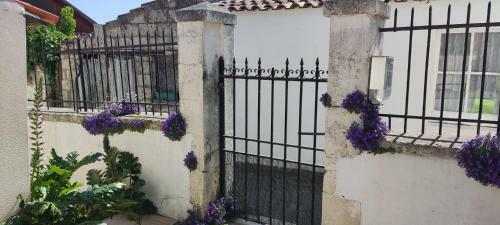 Maison Bord de Mer Vieux Chapus + D�pendance