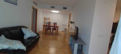 Apartamento Primera L�nea de Mar Con Piscina En Cubelles