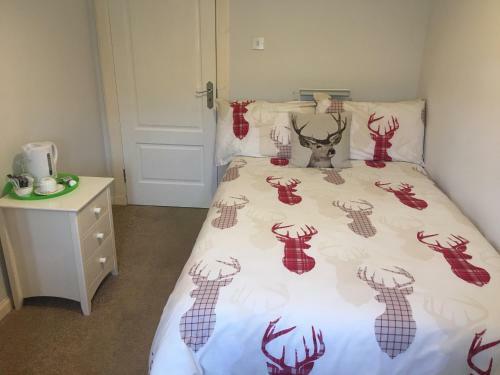 Hostal Strathavon B&B