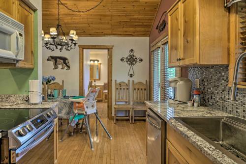 Lakeside Resort Retreat With Pool Access And Deck