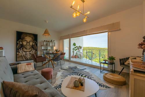 Apartamento Terraza, Vistas Y Piscina - Simplytarifa