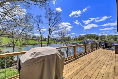 Lake House Haven Fire Pit, Boat Dock And More!