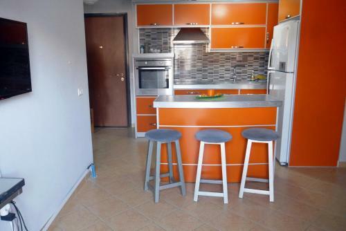Sea Side Modern Apartment