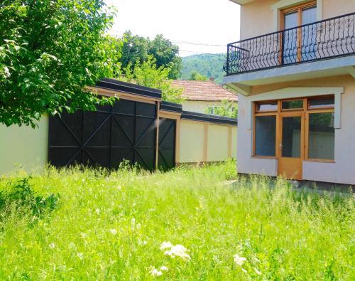 Villa "picnic" ??? " ???? "