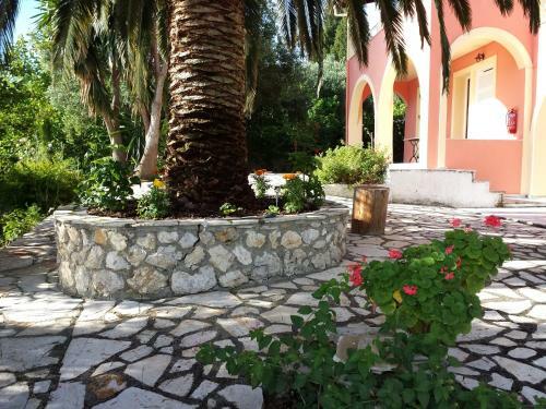 Atisis Apartments