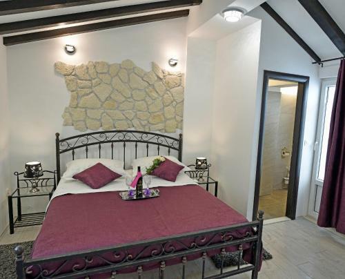 Kuzma Rooms And Apartments