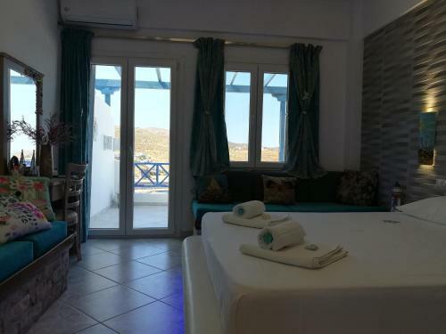 Hotel Fantastic View Kythnos Suites & Studios