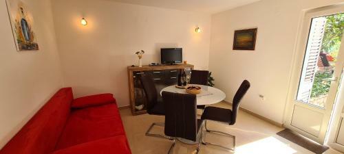 Apartments Ena