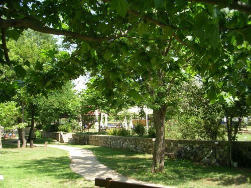 Agriani Hotel
