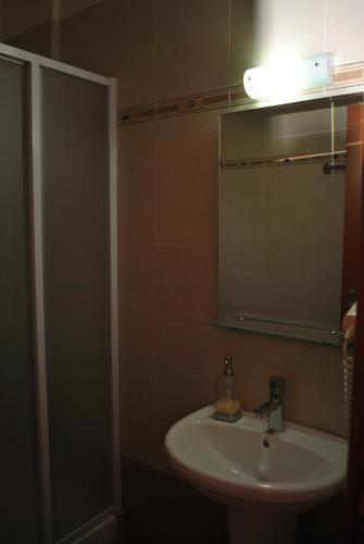 Hostal Iliothea