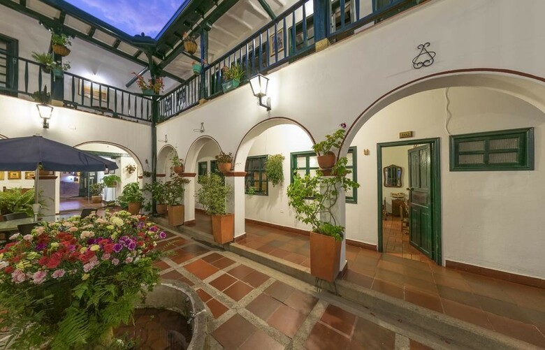 Hostal La Roca Plaza Principal