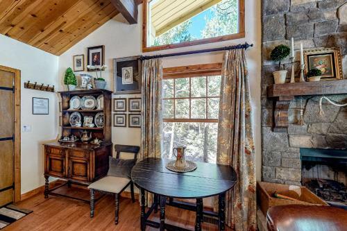 Treetop Cottage