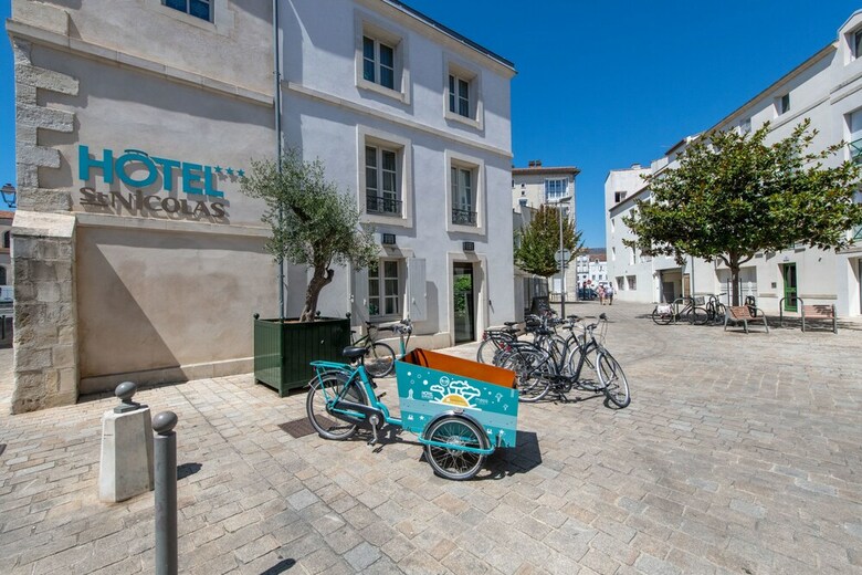Saint Nicolas Hotel(.)